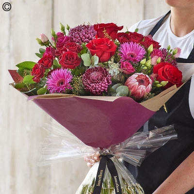 Valentines Magnificent Mixed Bouquet